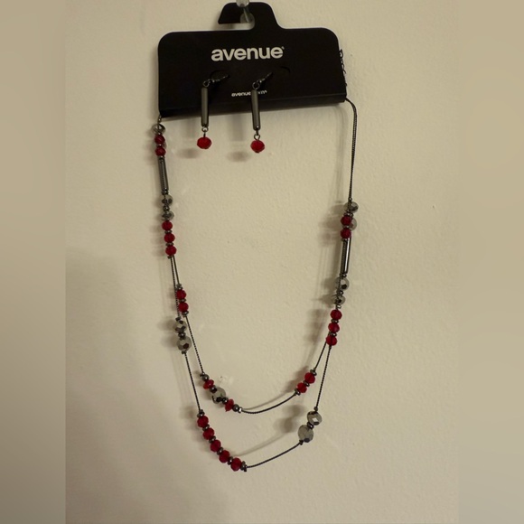 Avenue Jewelry - ⭐️ 3/$20 New Avenue Red and Gray Beaded Jewelry Set